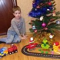 Елисей Помазов (почти 5 лет). Грузовичок везет новогодние подарки для жителей "Леговилля". 