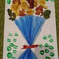 Сережа Рябцов, 2,5 года.Маленький, скромный букетик цветов...